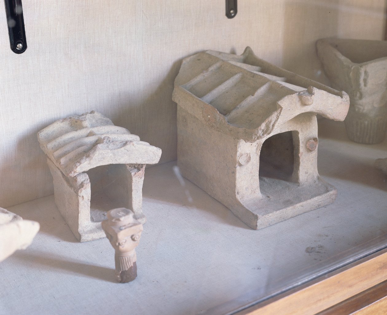 Gravurner (ler) af Etruscan