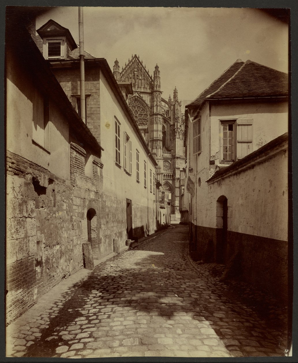 Beauvais, Rue Feutrier af Eugène Atget