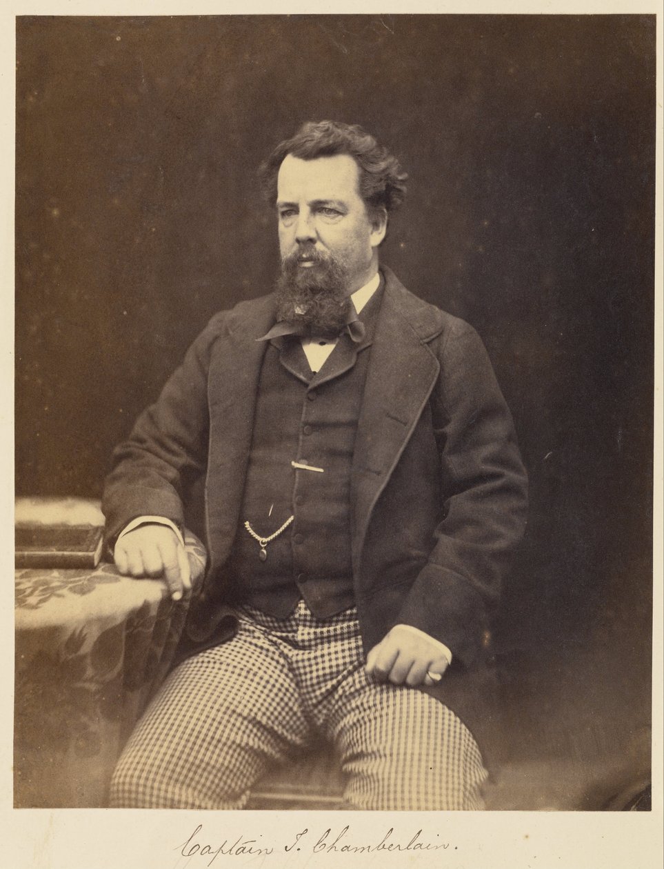 [Kaptajn J. Chamberlain] af Felice Beato