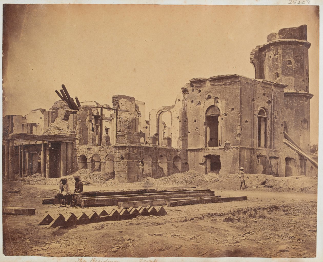 Forsiden af Residency, Lucknow, 1858 af Felice Beato