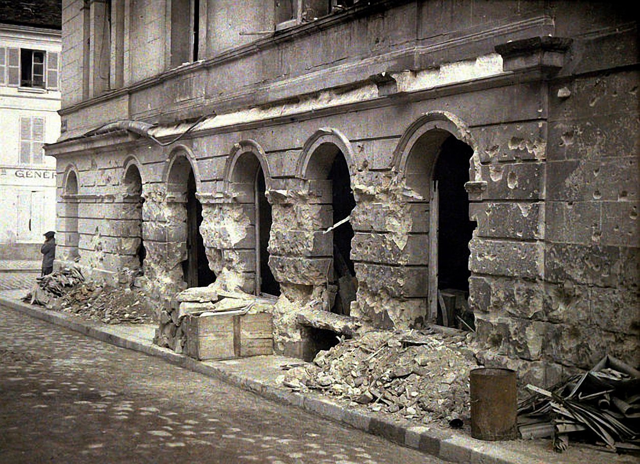 Soissons, efter bombningen den 5. juli, Aisne, Frankrig, 1917 (autokrom) af Fernand Cuville