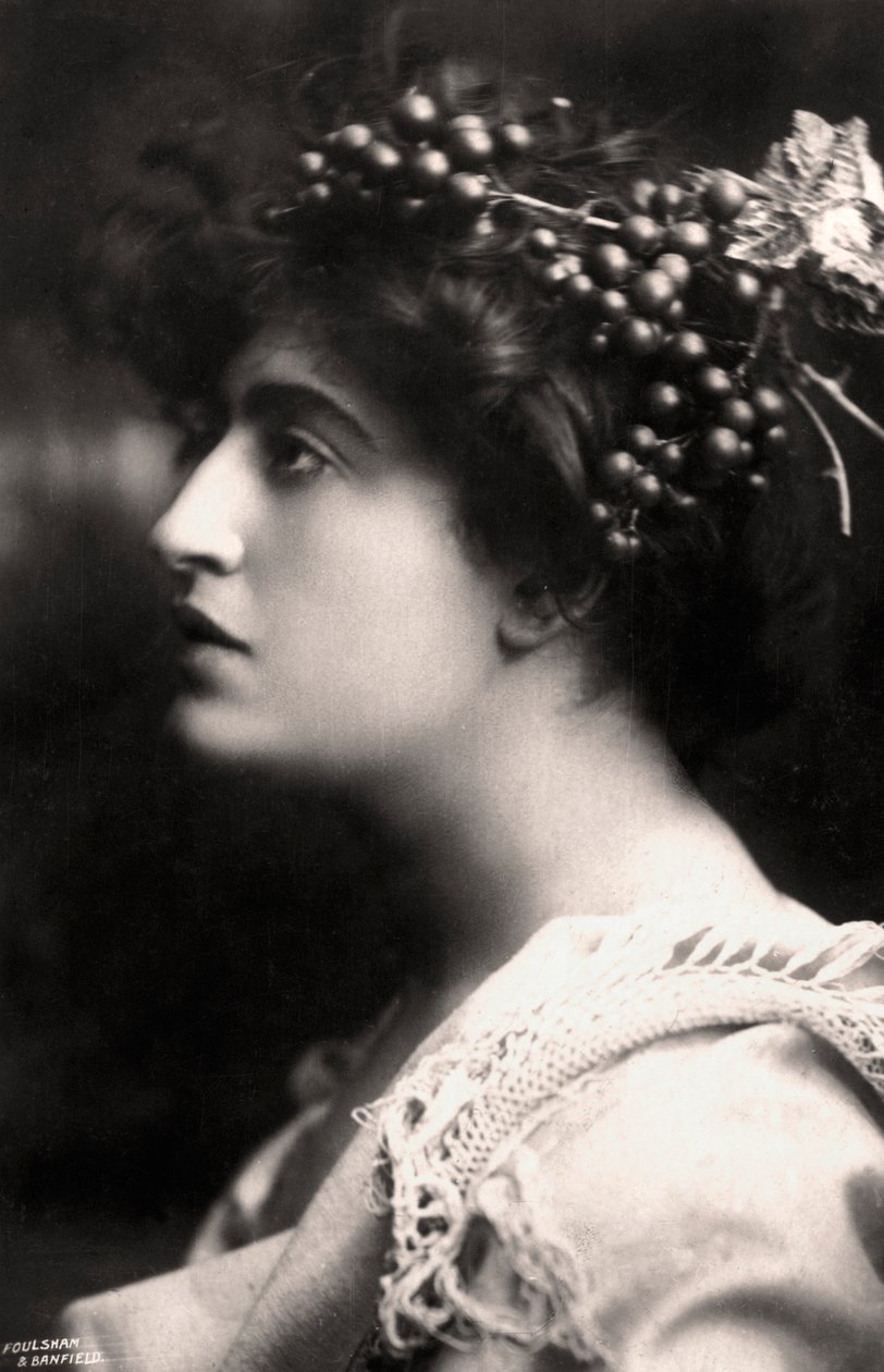 Constance Collier 1878-1955, britisk skuespillerinde, 1900-tallet. af Foulsham and Banfield