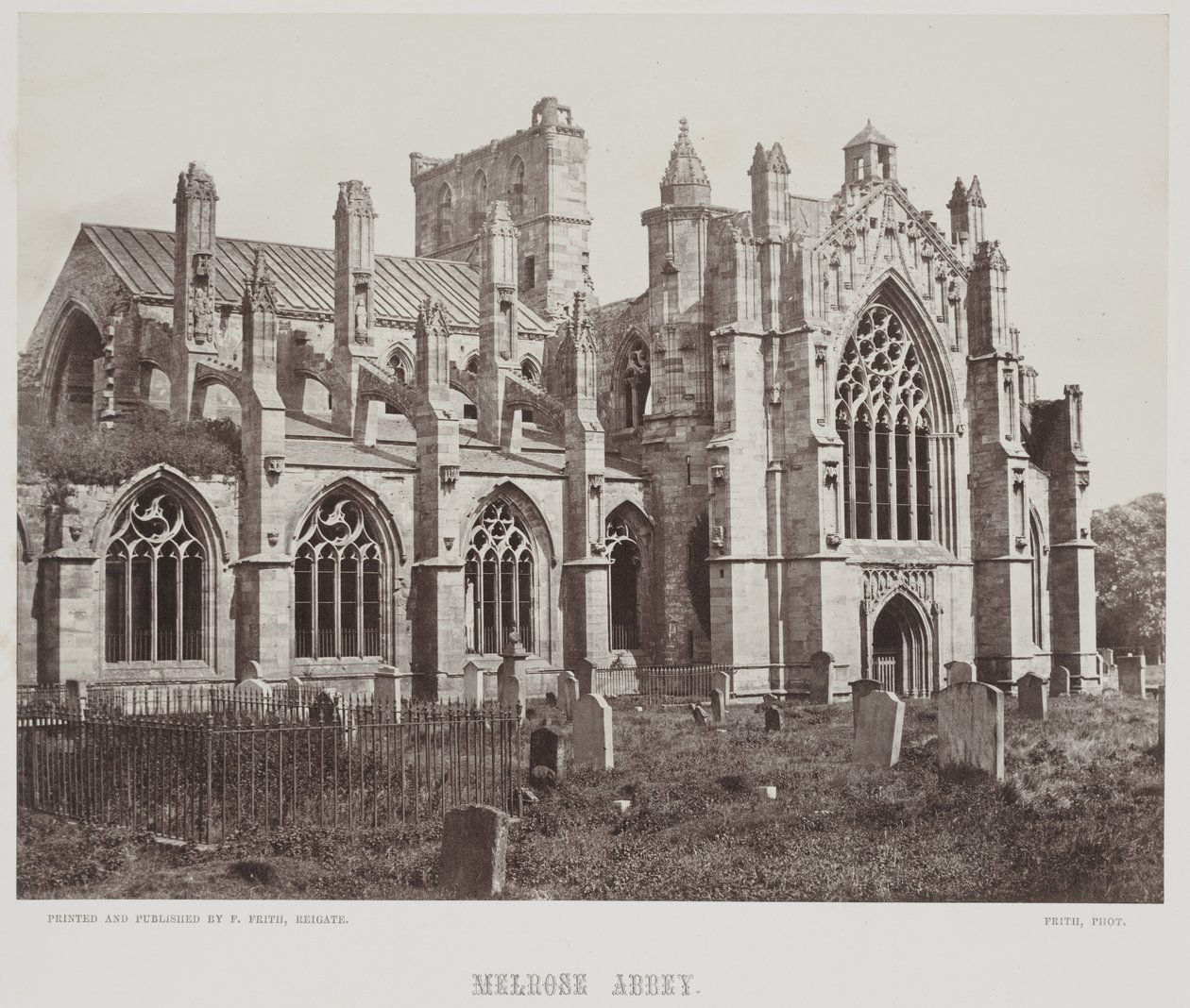 Melrose Abbey, ca. 1857 (albumintryk) af Francis Frith