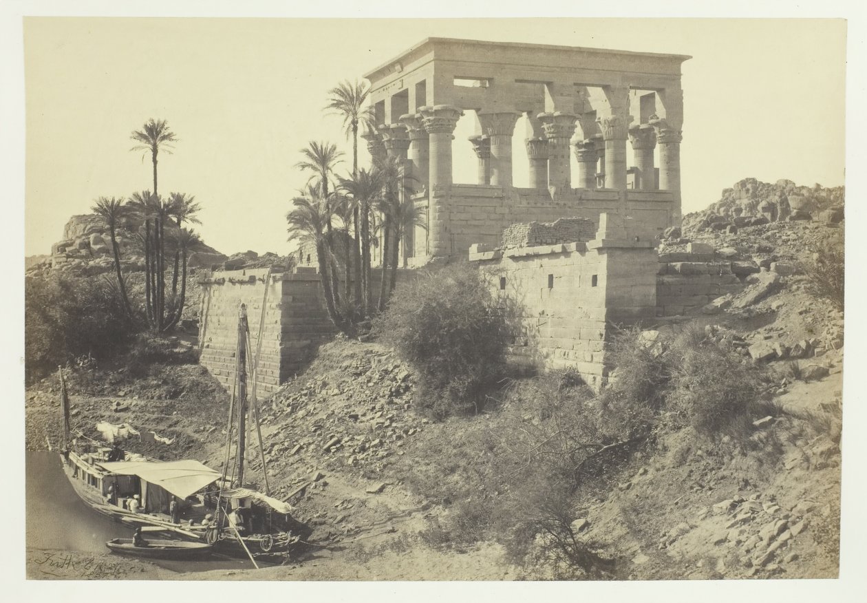 Pharoahs Bed, Island of Philæ, 1857. af Francis Frith
