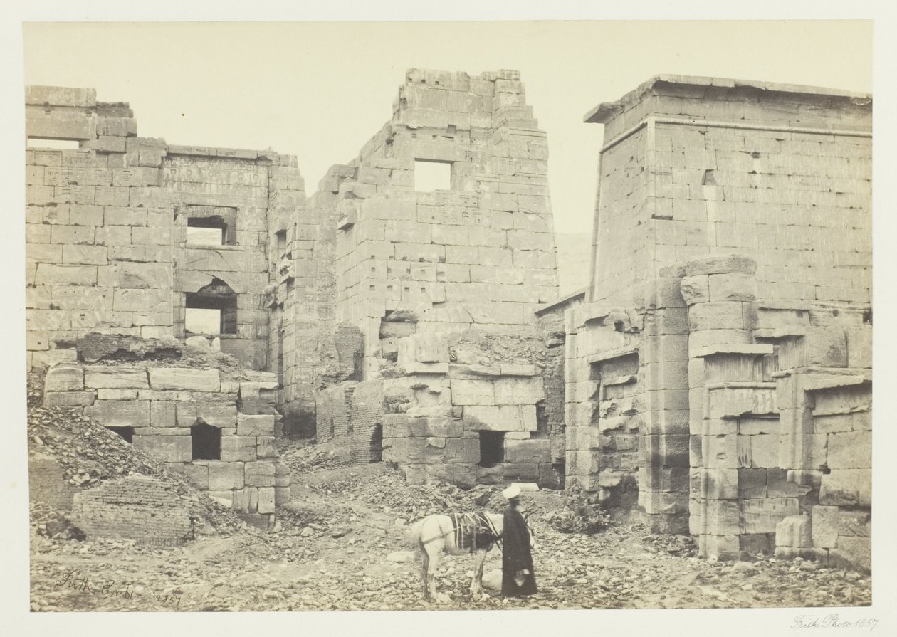Tempelpaladset, Medinet Haboo af Francis Frith
