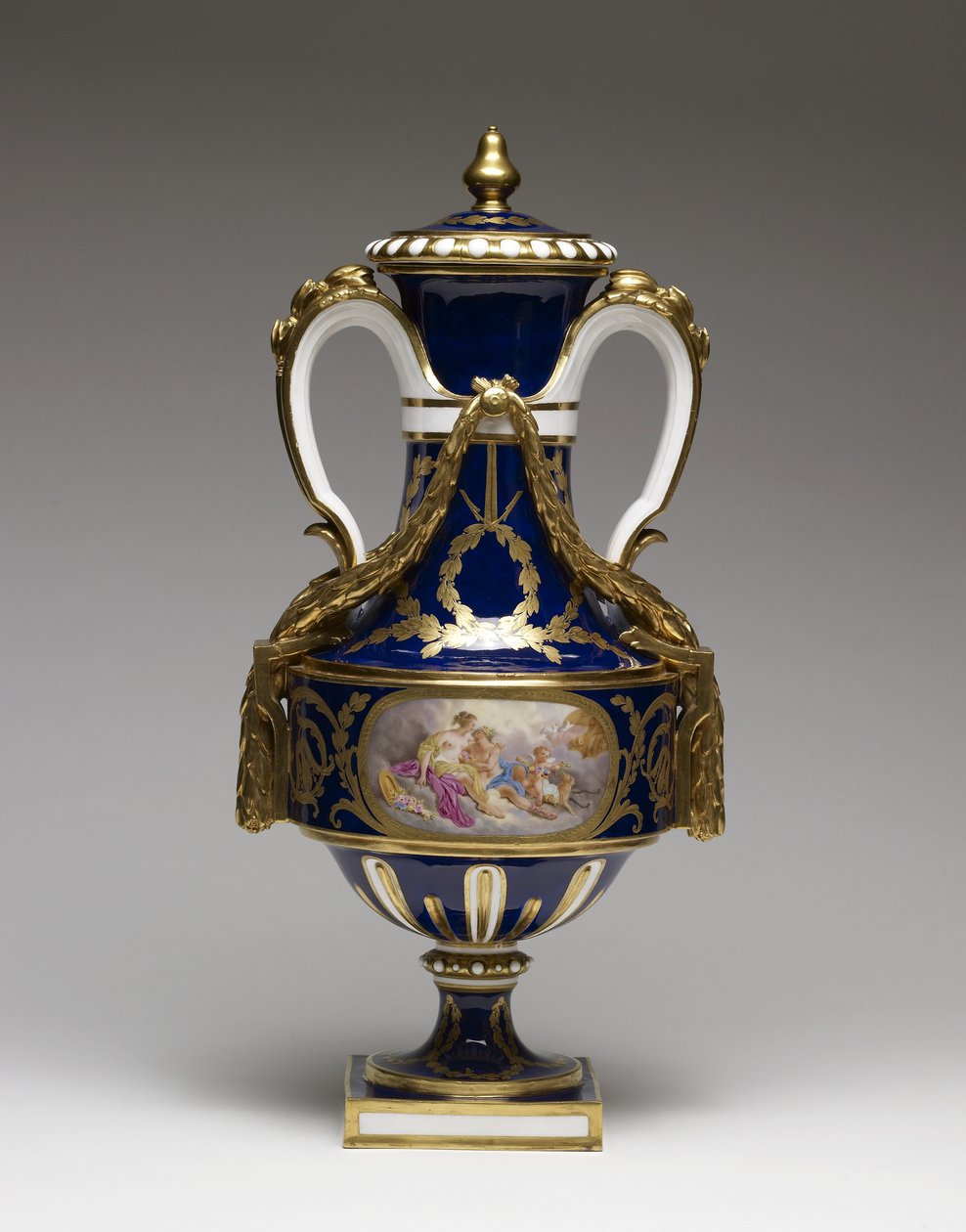 Vase, ca. 1780 (blødt porcelæn med maling og forgyldt) af François Boucher