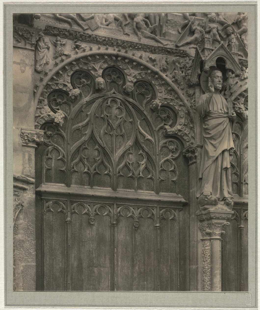 Bourges Cathedral: Crypt Under Nave af Frederick Henry Evans