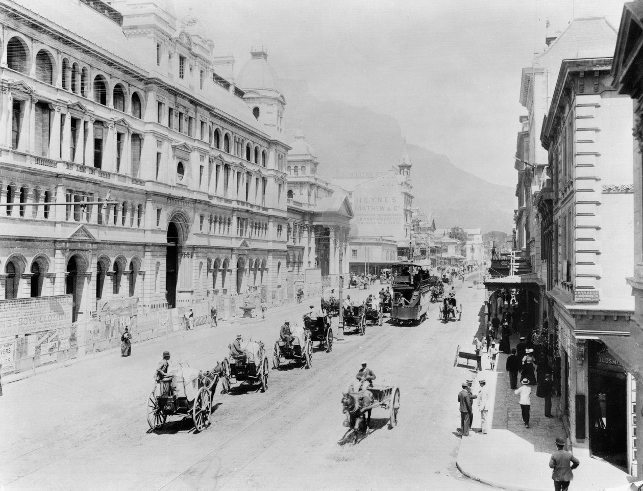Cape Town: New Adderley Street, ca. 1914 (sort foto) af French Photographer