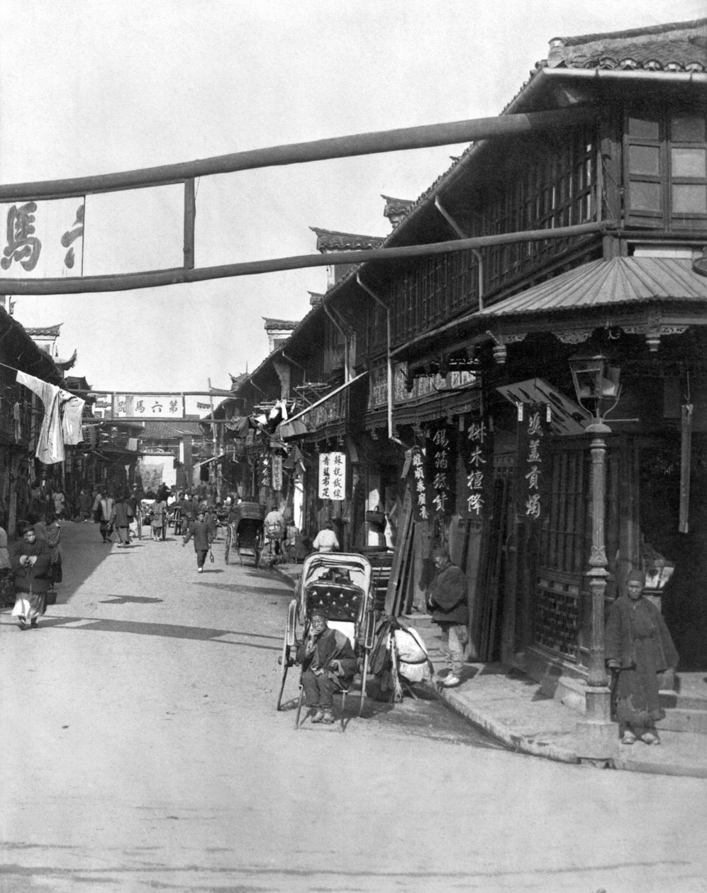 Chinatown i Shanghai, slutningen af det 19. århundrede af French Photographer