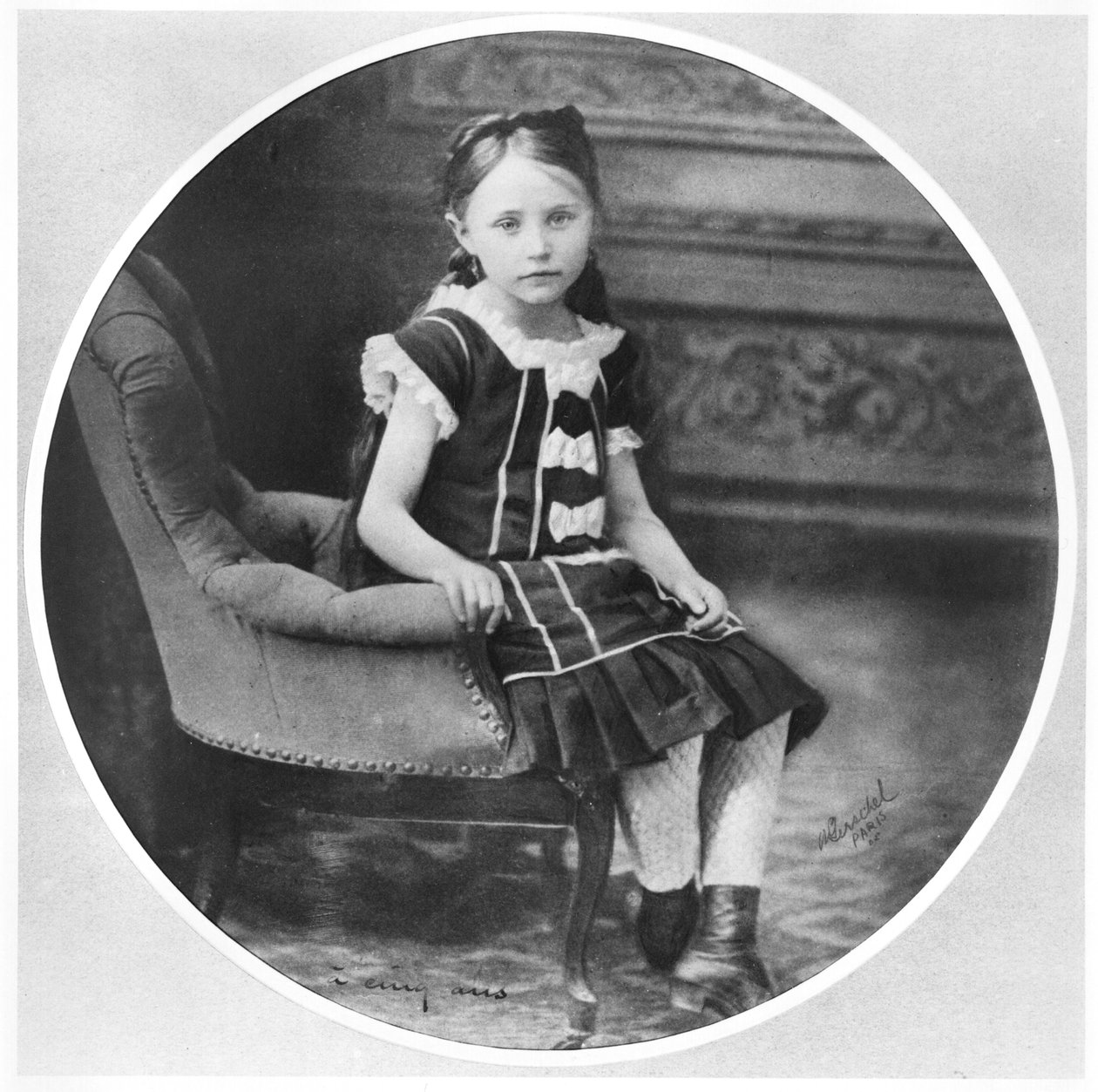 Colette (1873-1954) på 5 år, 1878 af French Photographer