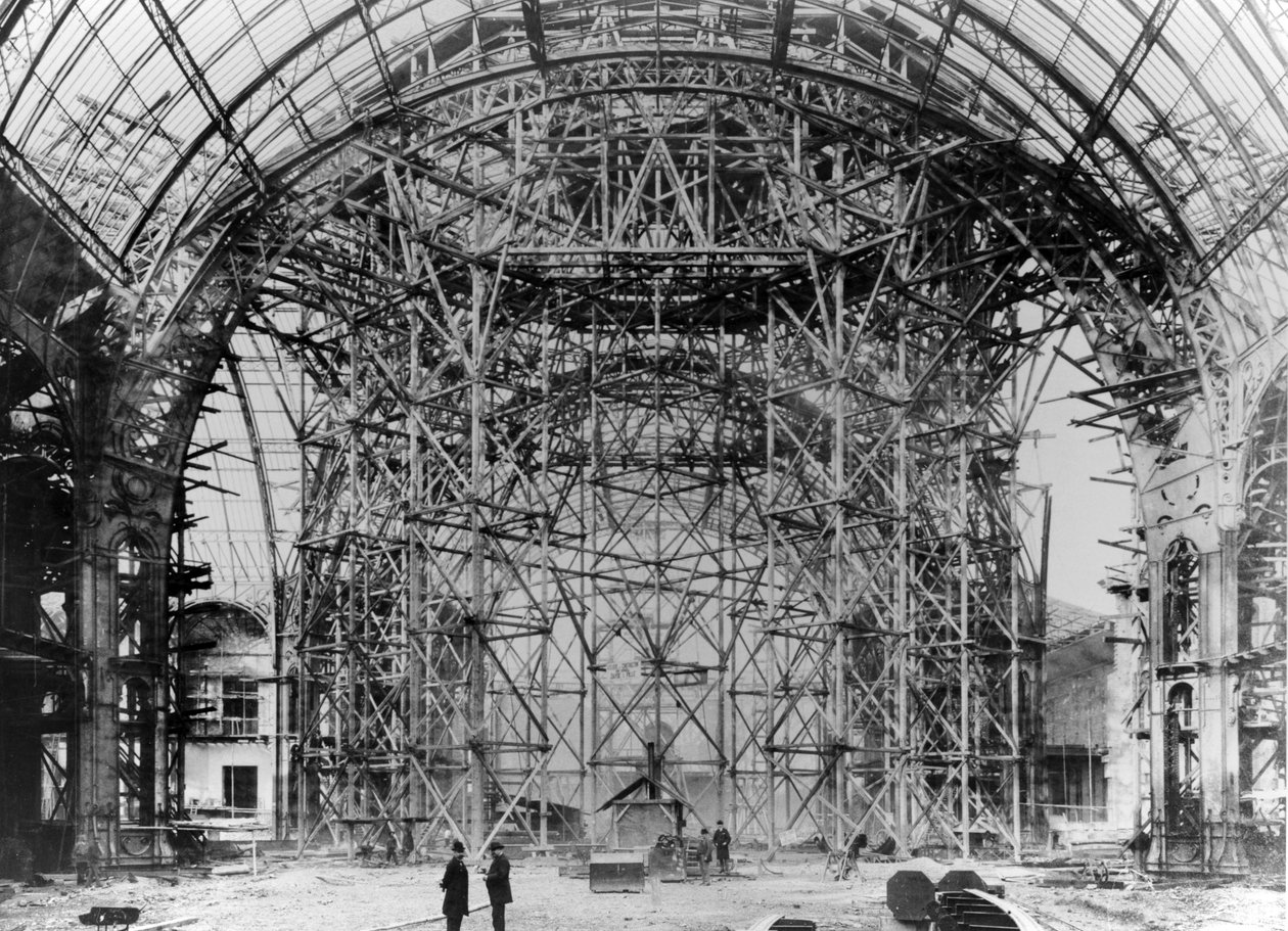 Opførelse af Grand Palais, Paris, 1898-9 af French Photographer