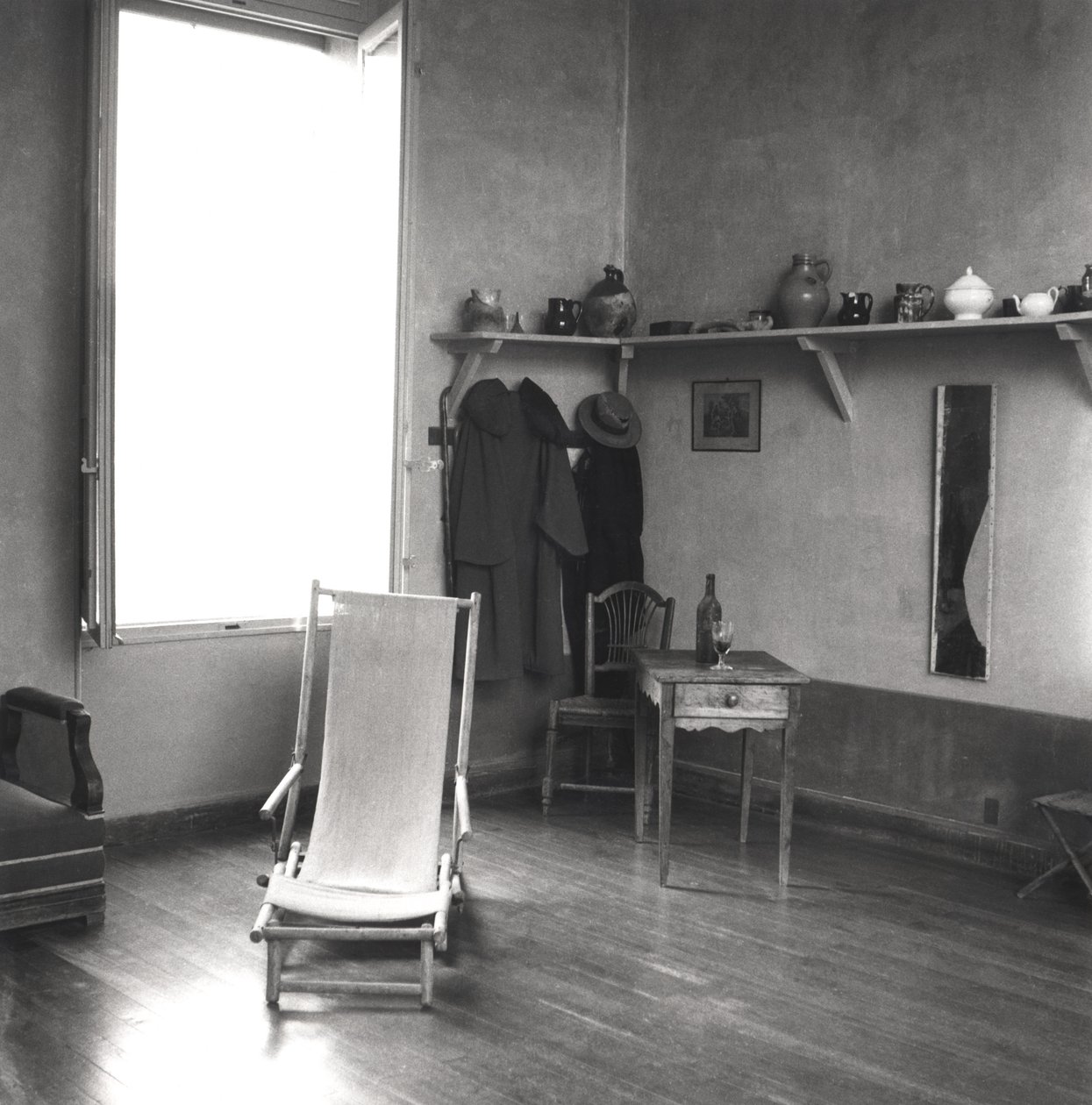 Interiør af Cezannes atelier i Aix-en-Provence, ca. 1900-02 af French Photographer