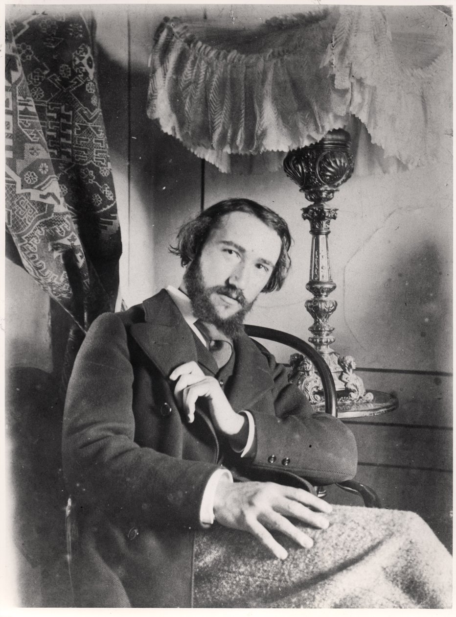 Portræt af Andre Gide (1869-1951) i hans lejlighed i Paris, 1894 af French Photographer