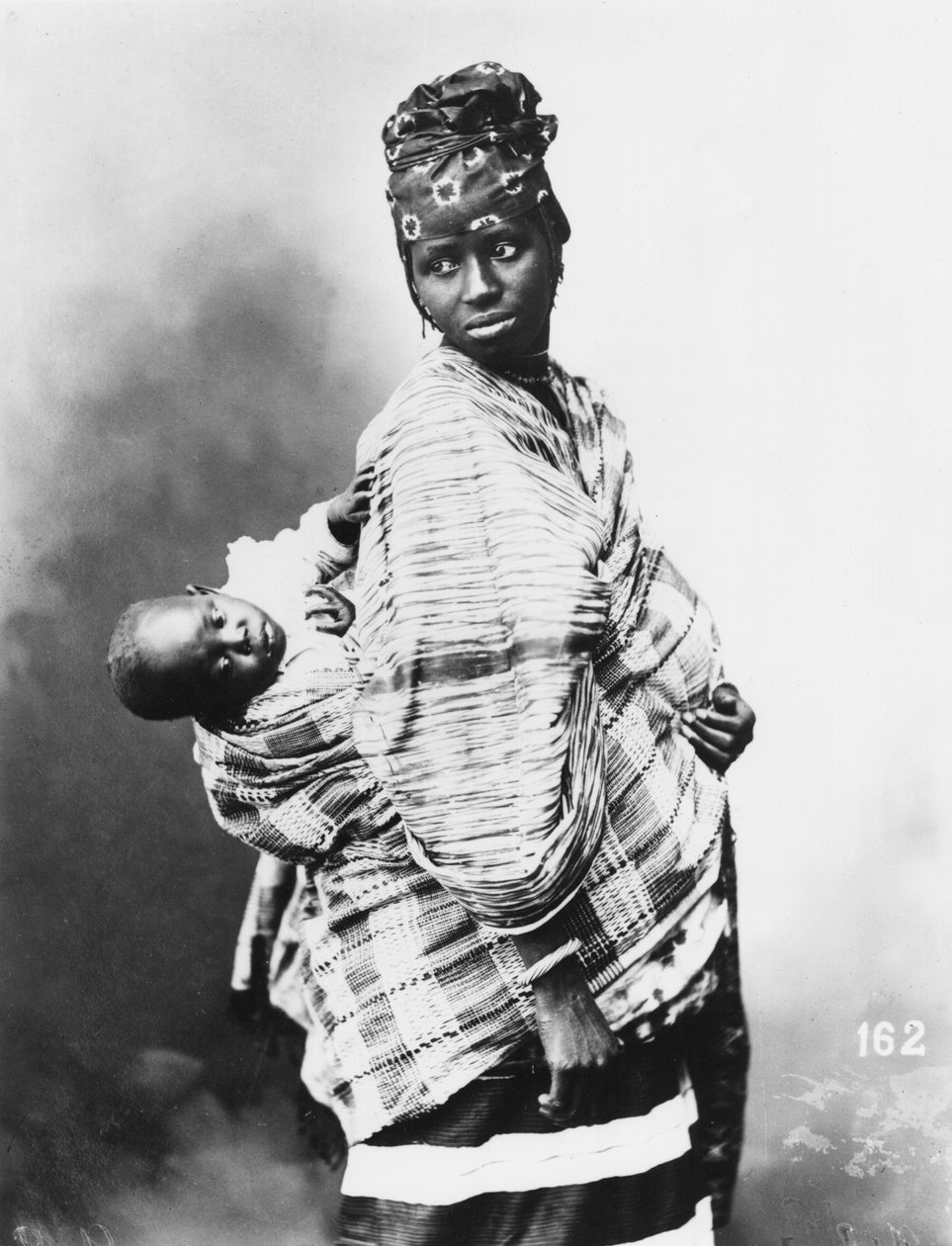 senegalesisk mor og barn, ca. 1900 af French Photographer