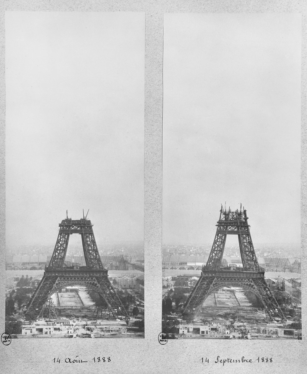 To visninger af konstruktionen af Eiffeltårnet, Paris, 14. august og 14. september 1888 af French Photographer