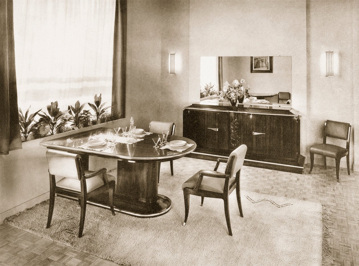 Spisestue fra Ensembles Mobiliers, pub. 1937. af French Photographer