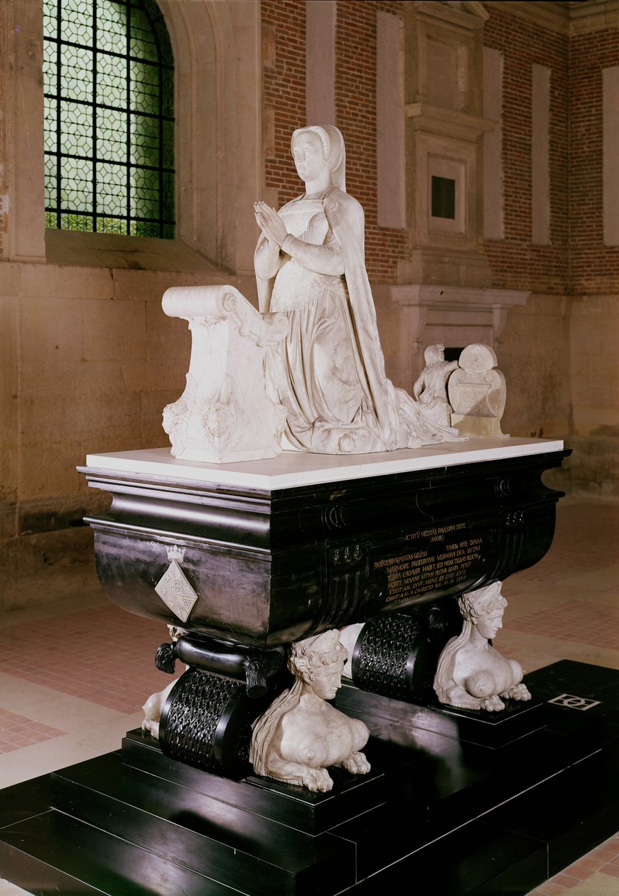 Diane de Poitiers grav (1499-1566) (marmor) af French School