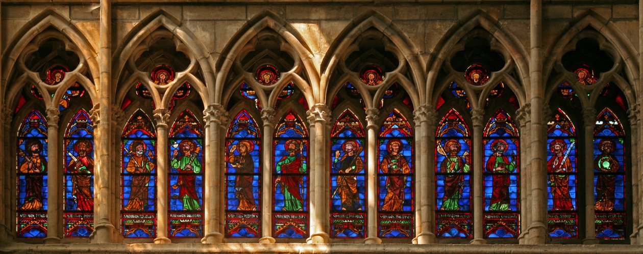 Vindue w103, der viser de tolv apostle af French School