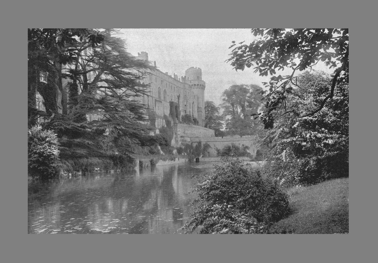 Warwick Castle, c1900 af Frith and Co