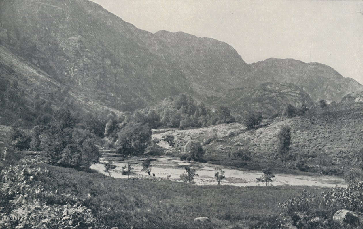 A Scottish Glen, 1910 af G. W. Wilson and Company