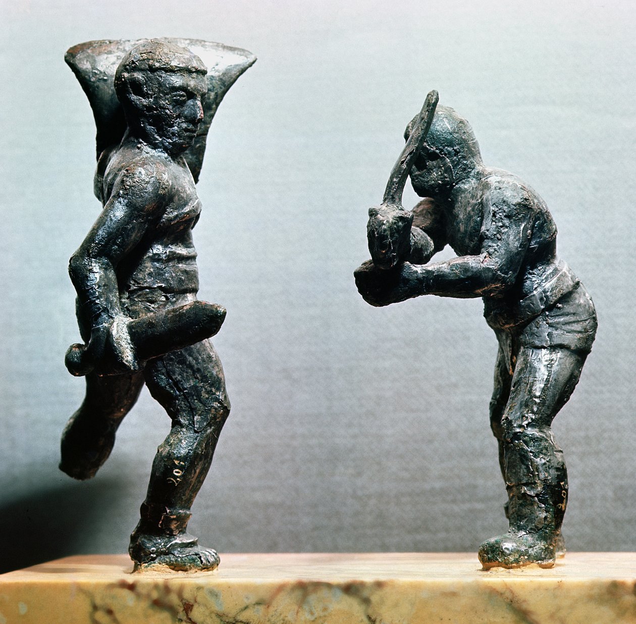 To gladiatorer i kamp (bronze) af Gallo Roman