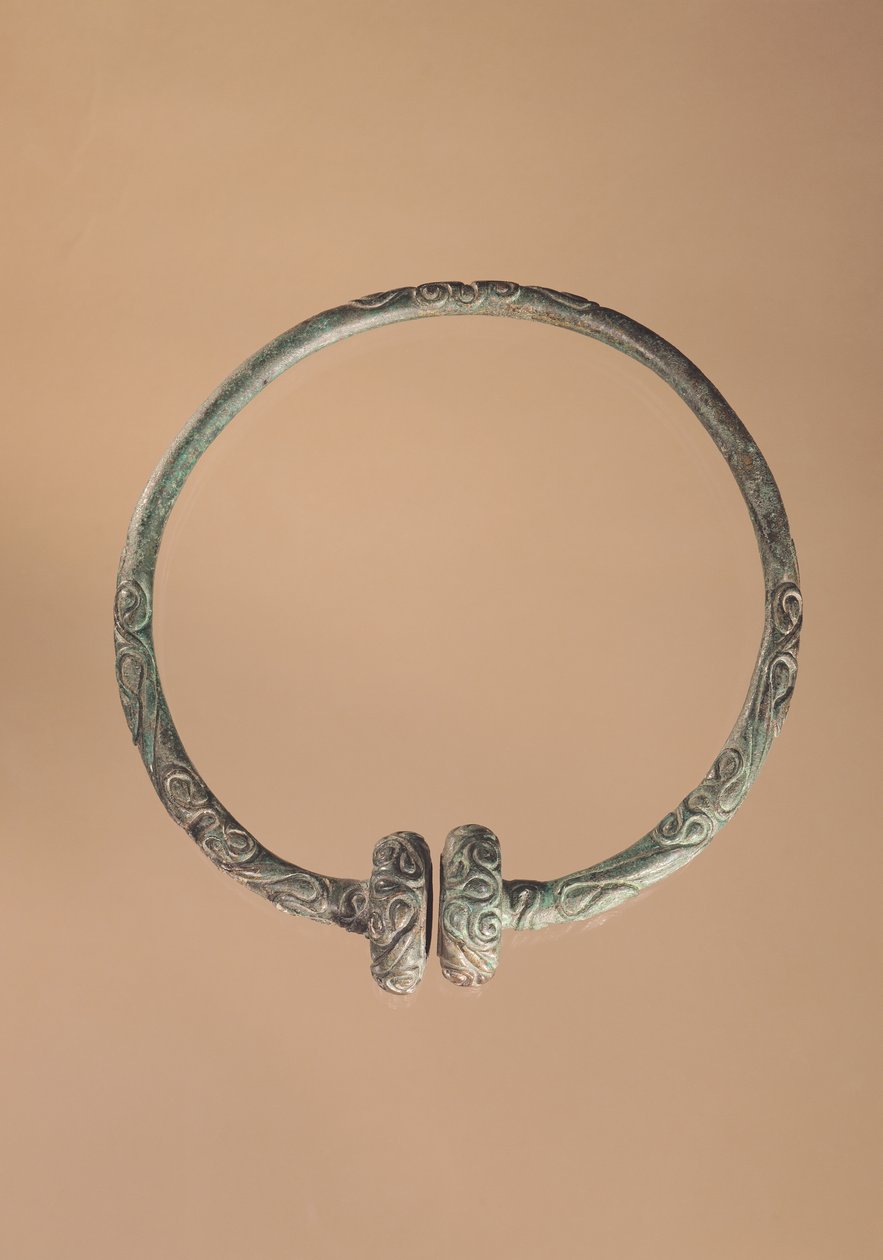 Moment med ternære design, 5.-4. århundrede f.Kr. (bronze) af Gaulish