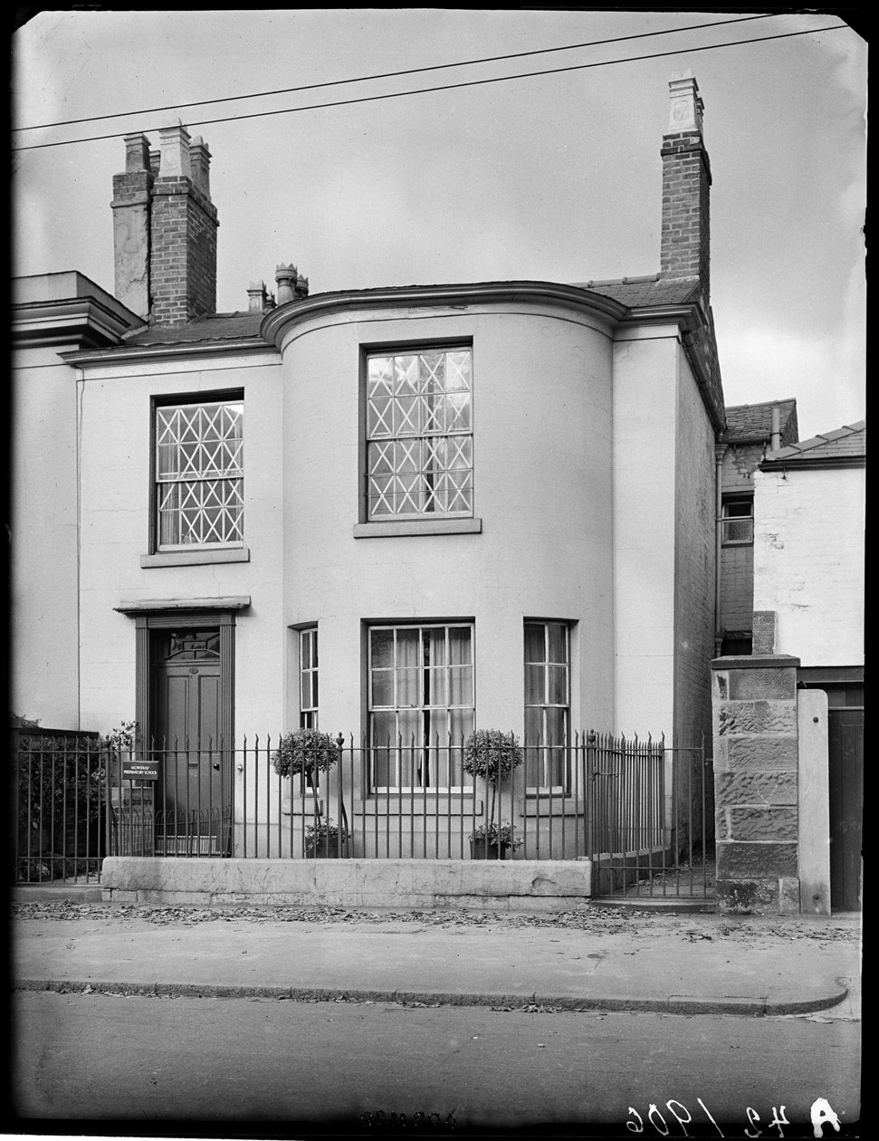 Ashbourne Road, Derby, 1942. af George Bernard Mason