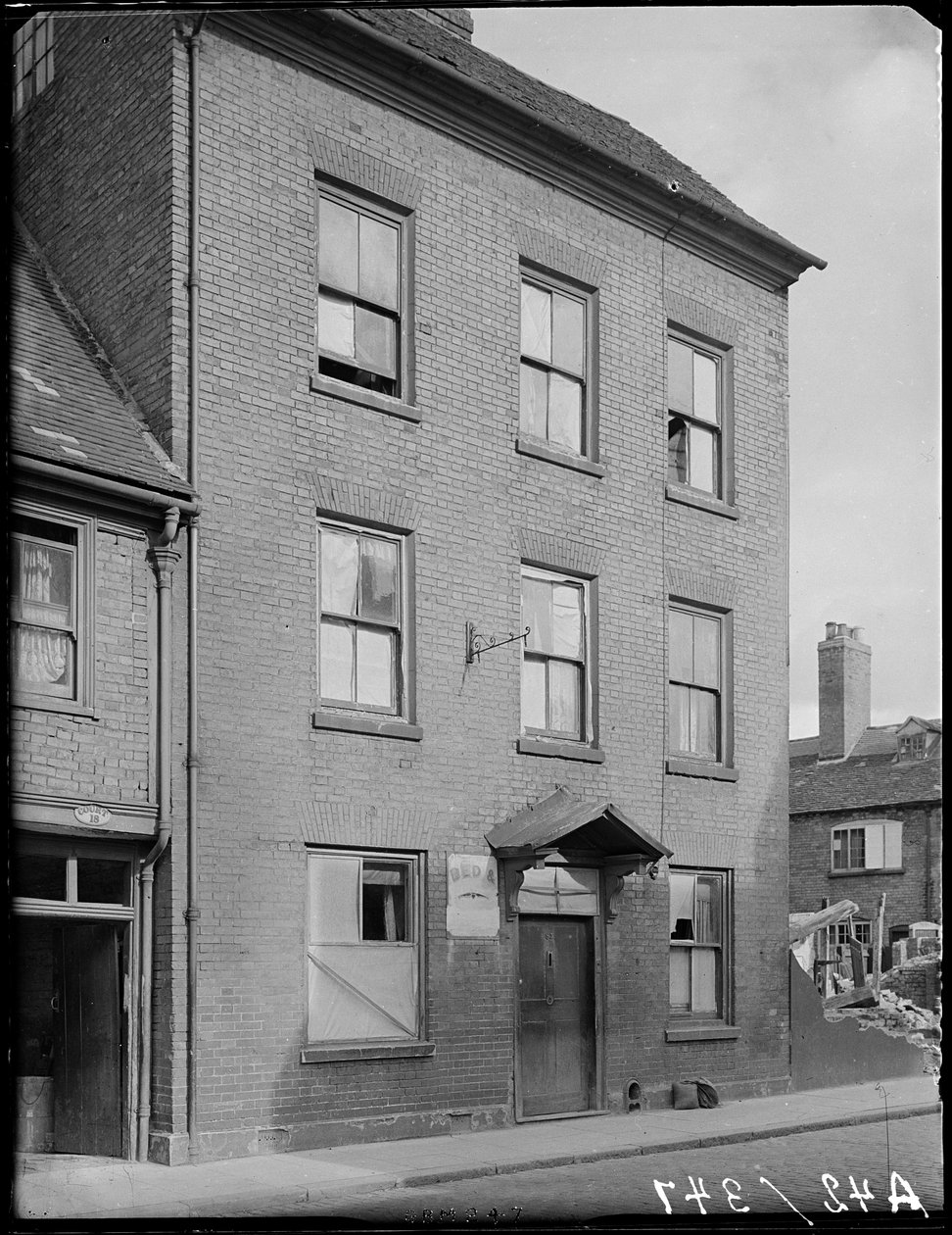 Little Park Street, Coventry, 1941. af George Bernard Mason