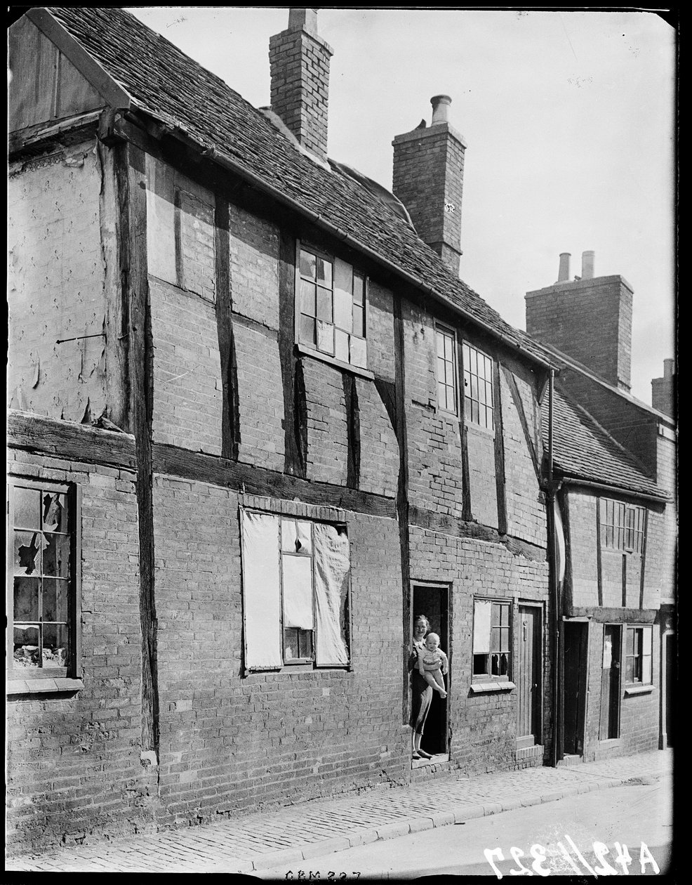 New Street, Coventry, 1941. af George Bernard Mason