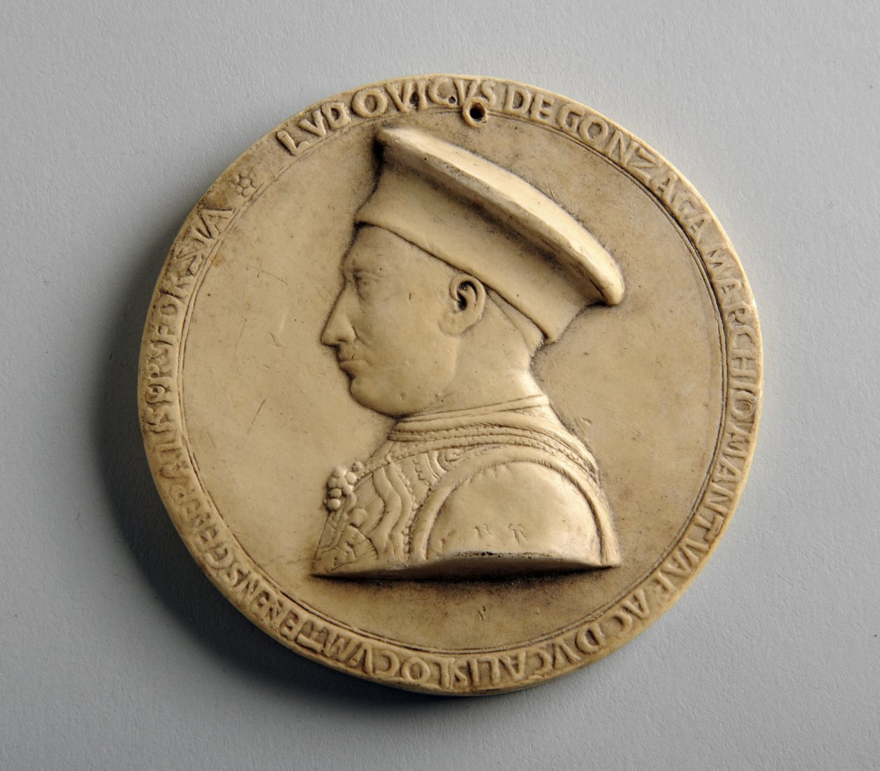 Gipsmedaljon (gips) af George James Frampton
