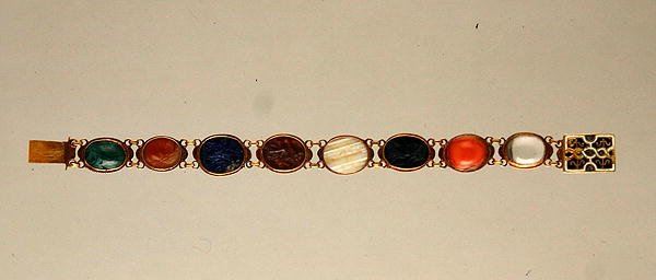 Armbånd (guld og sten) af German School