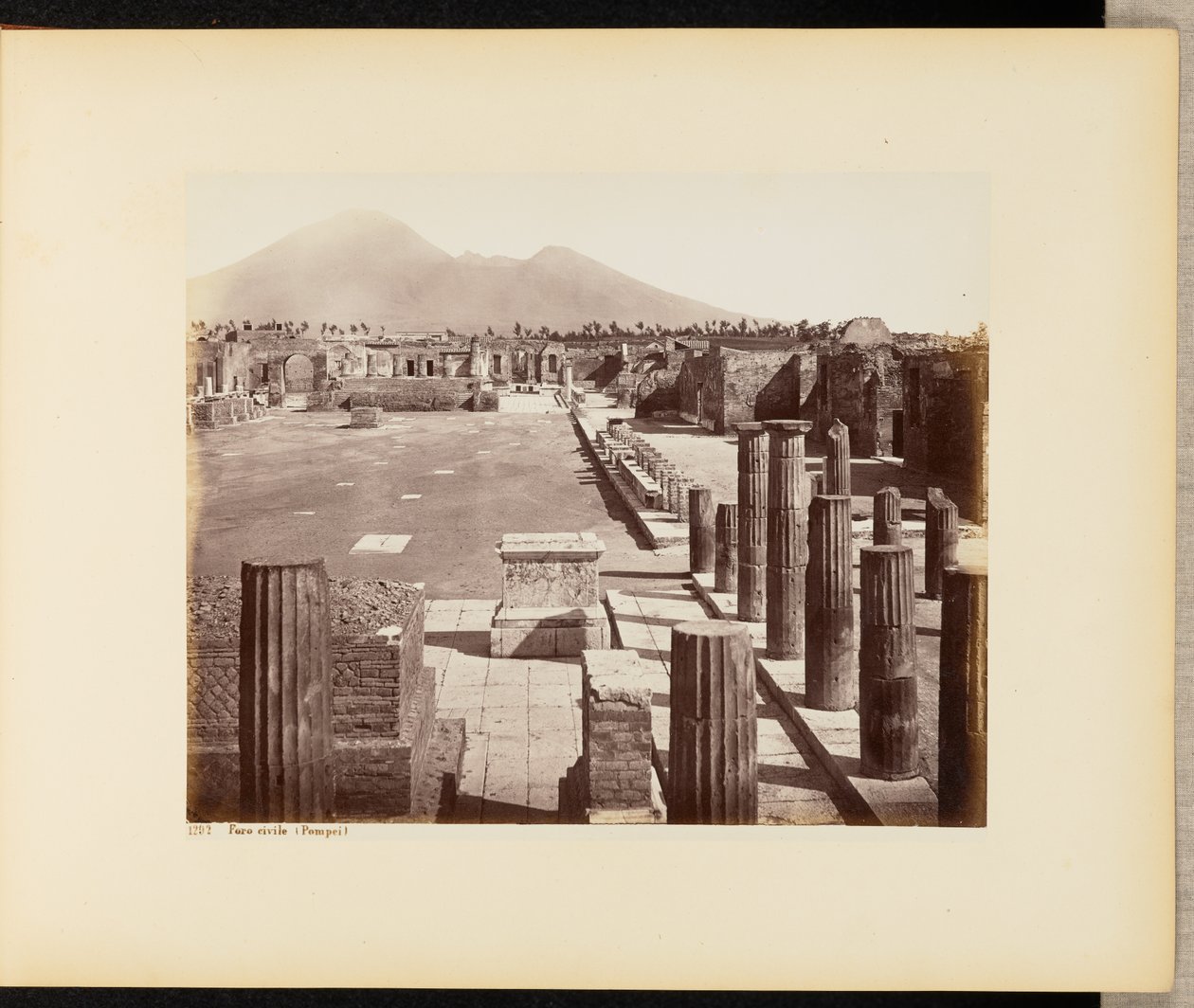 Civilt forum (Pompeji) af Giorgio Sommer