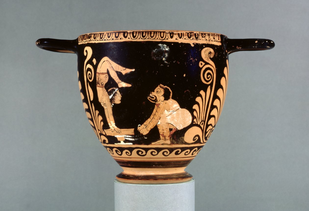 Paestansk skyfos med røde figurer, dekoreret med en phlyax-skuespiller og en kvindelig akrobat, græsk, Asteas-gruppen, ca.350-325 f.Kr. (keramik) af Greek