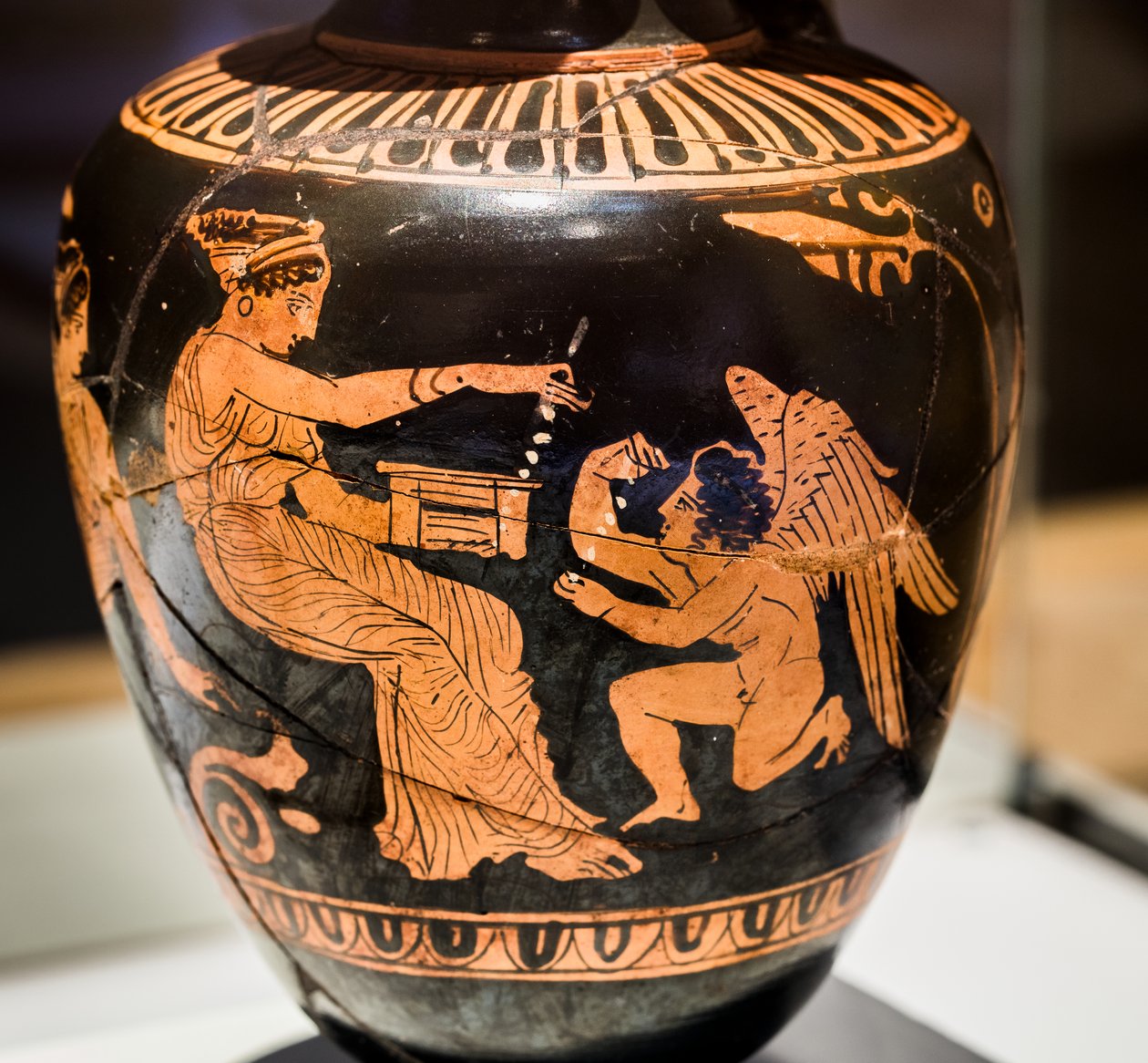 Attisk rødfiguret oenochoe (terrakotta) af Greek School