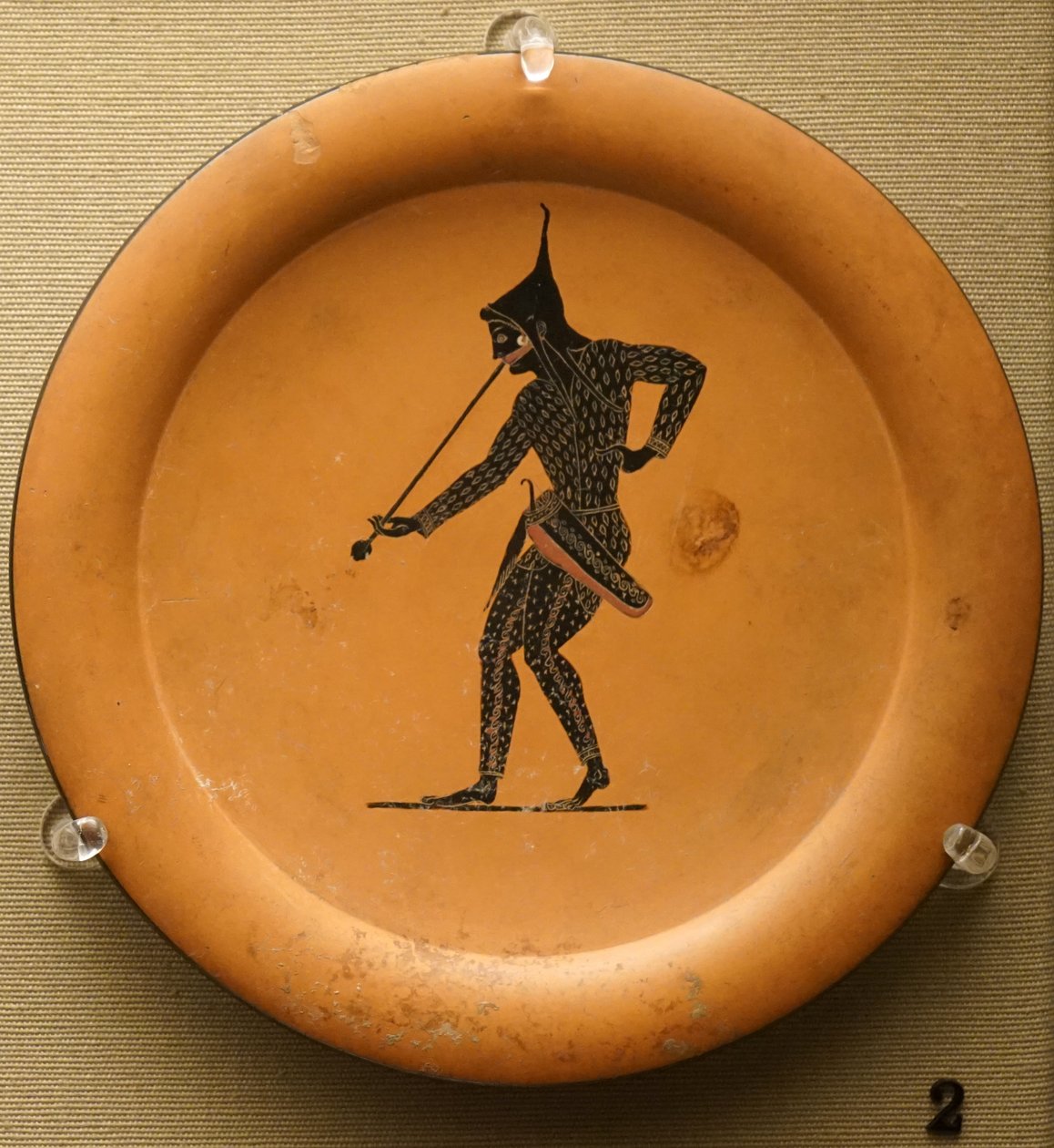 Sortfiguret tallerken, fremstillet i Athen af Greek School