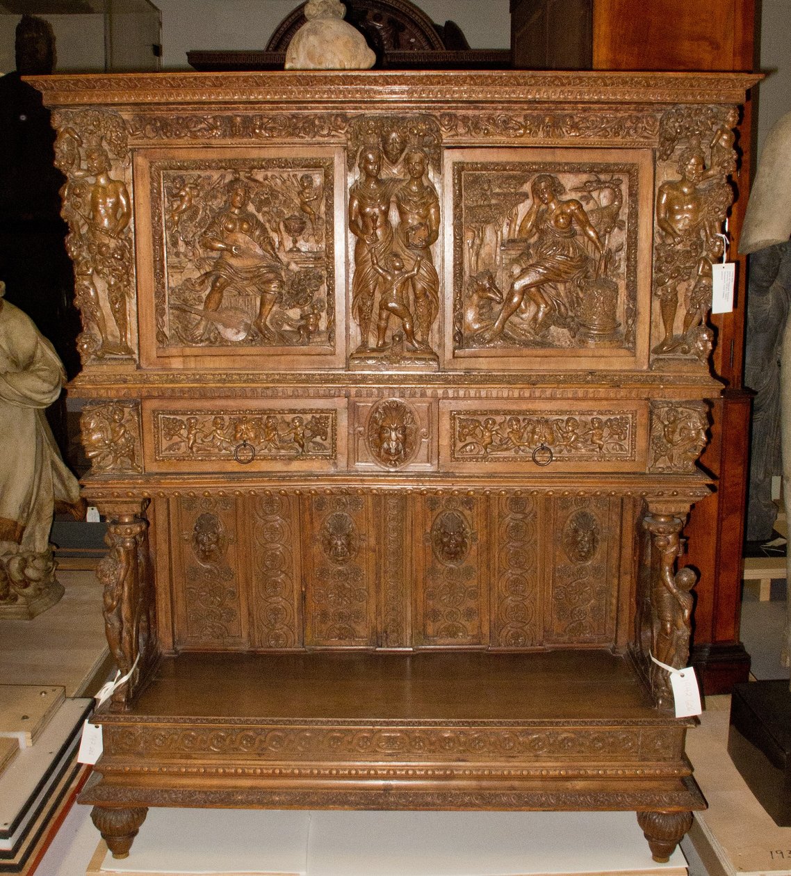Dressoir, midten af 1500-tallet. af Hugues Sambin