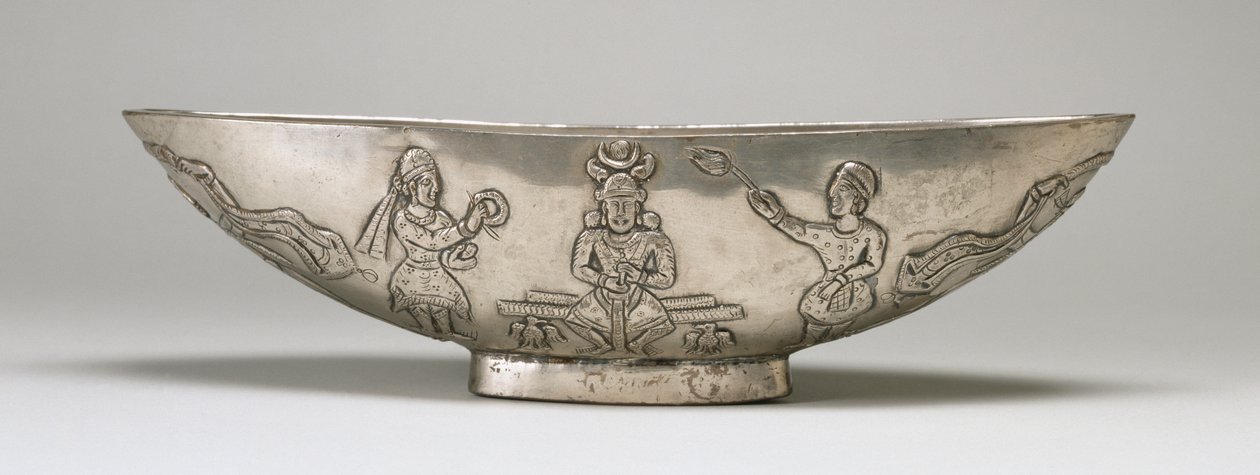 Oval skål med enthronement scene (sølv) af Islamic School
