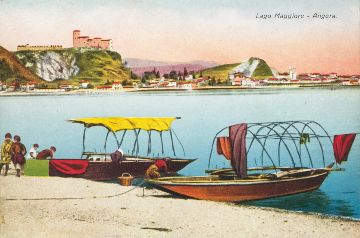 Maggioresøen, Angera (farvefoto) af Italian Photographer