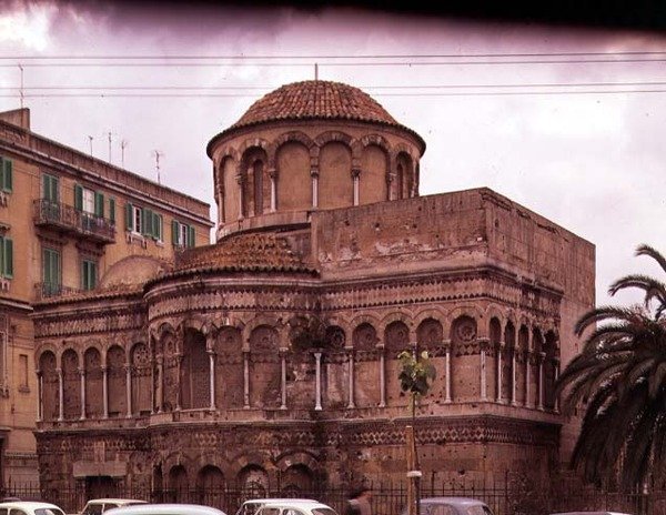 Bebudelseskirken (foto) af Italian School