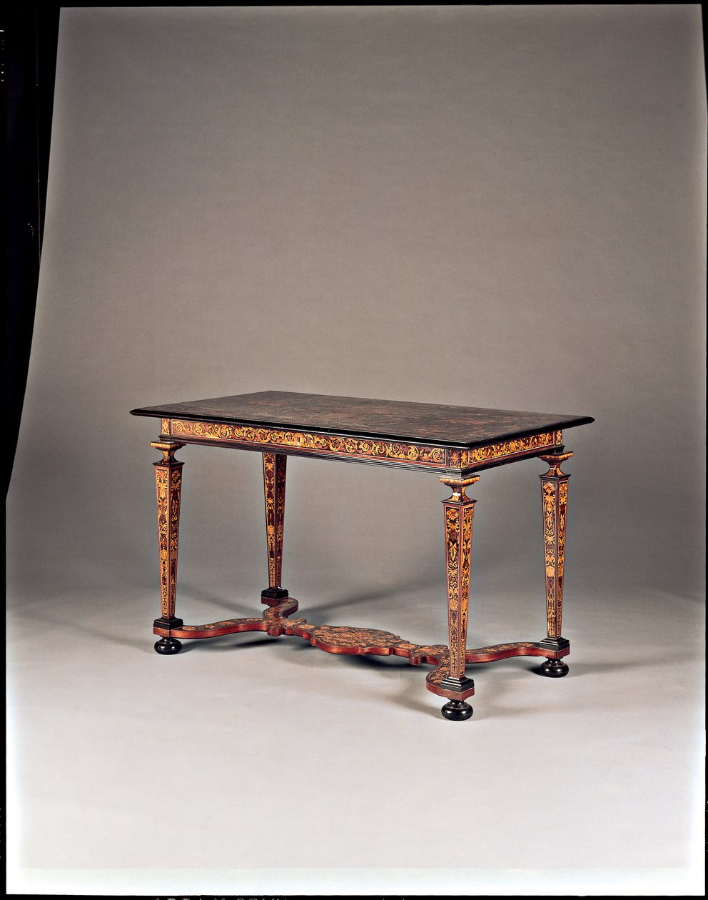 Indlagt bord, Rom, c.1730 af Italian School