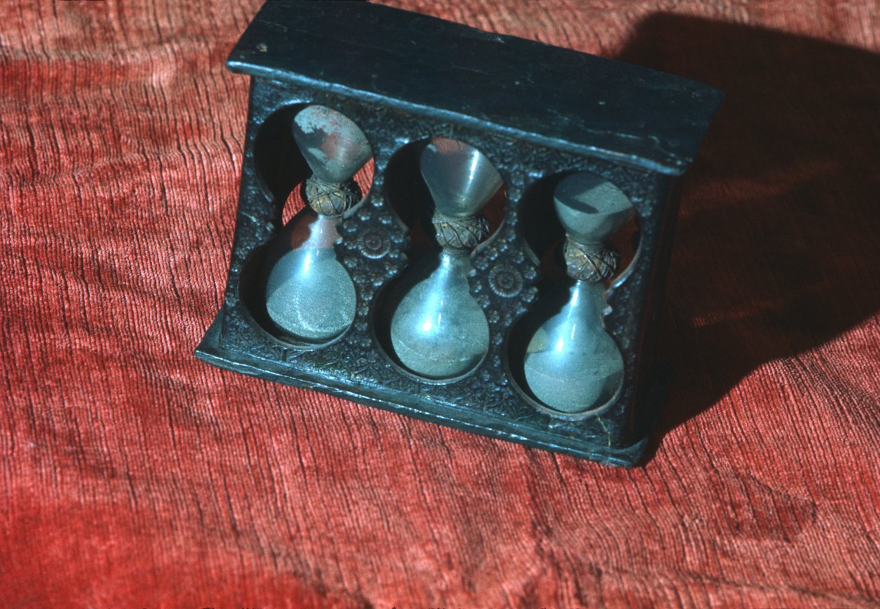 Italiensk sandglassæt, ca. 1700 (træ, glas og sand) af Italian School
