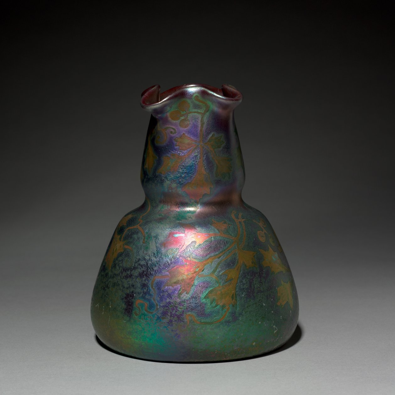 Vase, lavet af Weller Pottery, USA, 1901-1907 af Jacques Sicard