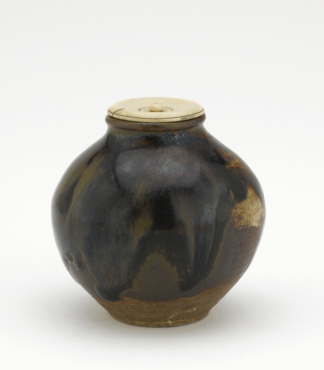 Tea caddy, bunrin form, Edo periode (keramik) af Japanese School