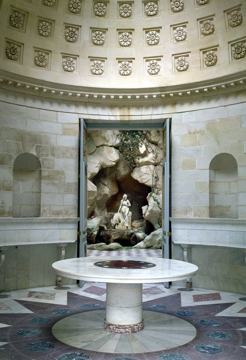 Rotunden og grotten i Laiterie de la Reine, bygget i 1785 af Jean Thevenin