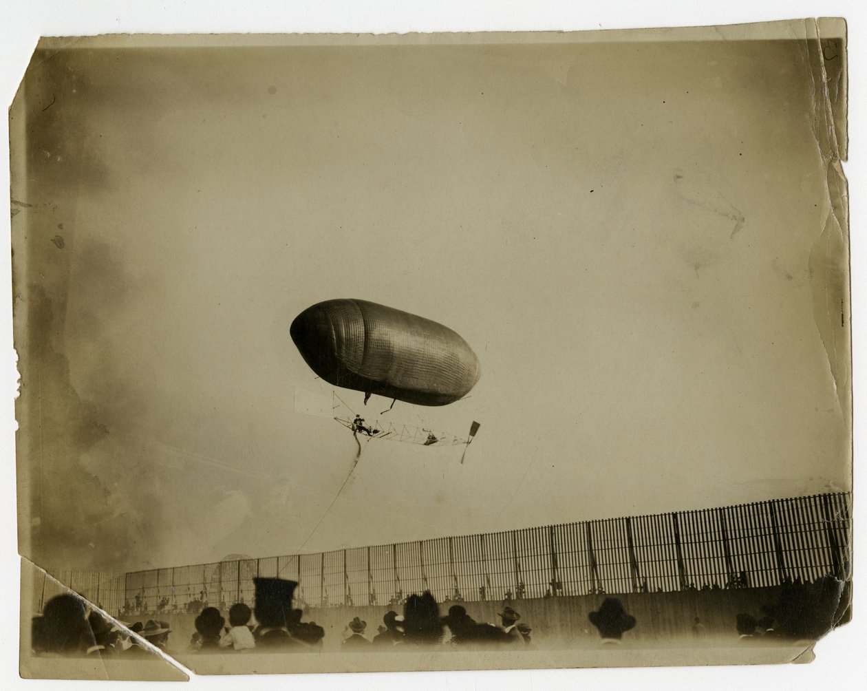 Luftskib "California Arrow" af Jessie Tarbox Beals