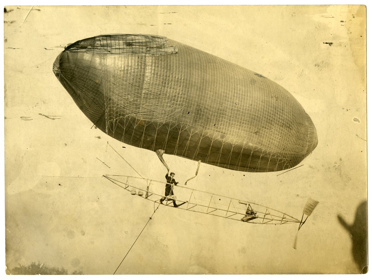 Luftskib "California Arrow" af Jessie Tarbox Beals