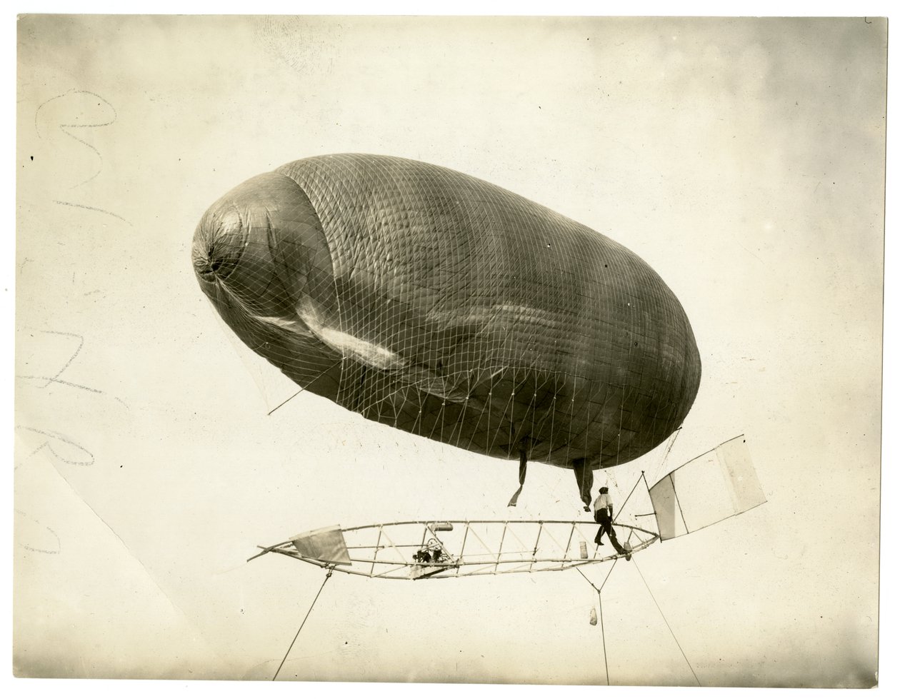 Luftskib "California Arrow" af Jessie Tarbox Beals