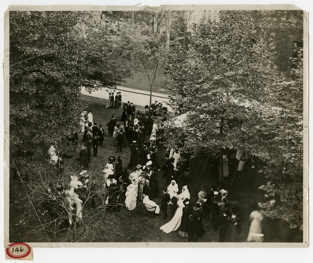 Columbia Lawn feste - generel visning af Jessie Tarbox Beals