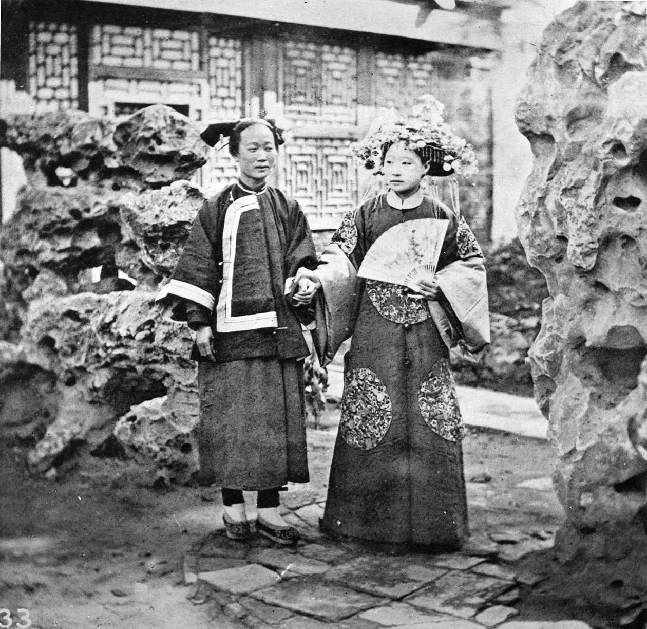 Manchu-damer, ca.1867-72 af John Thomson