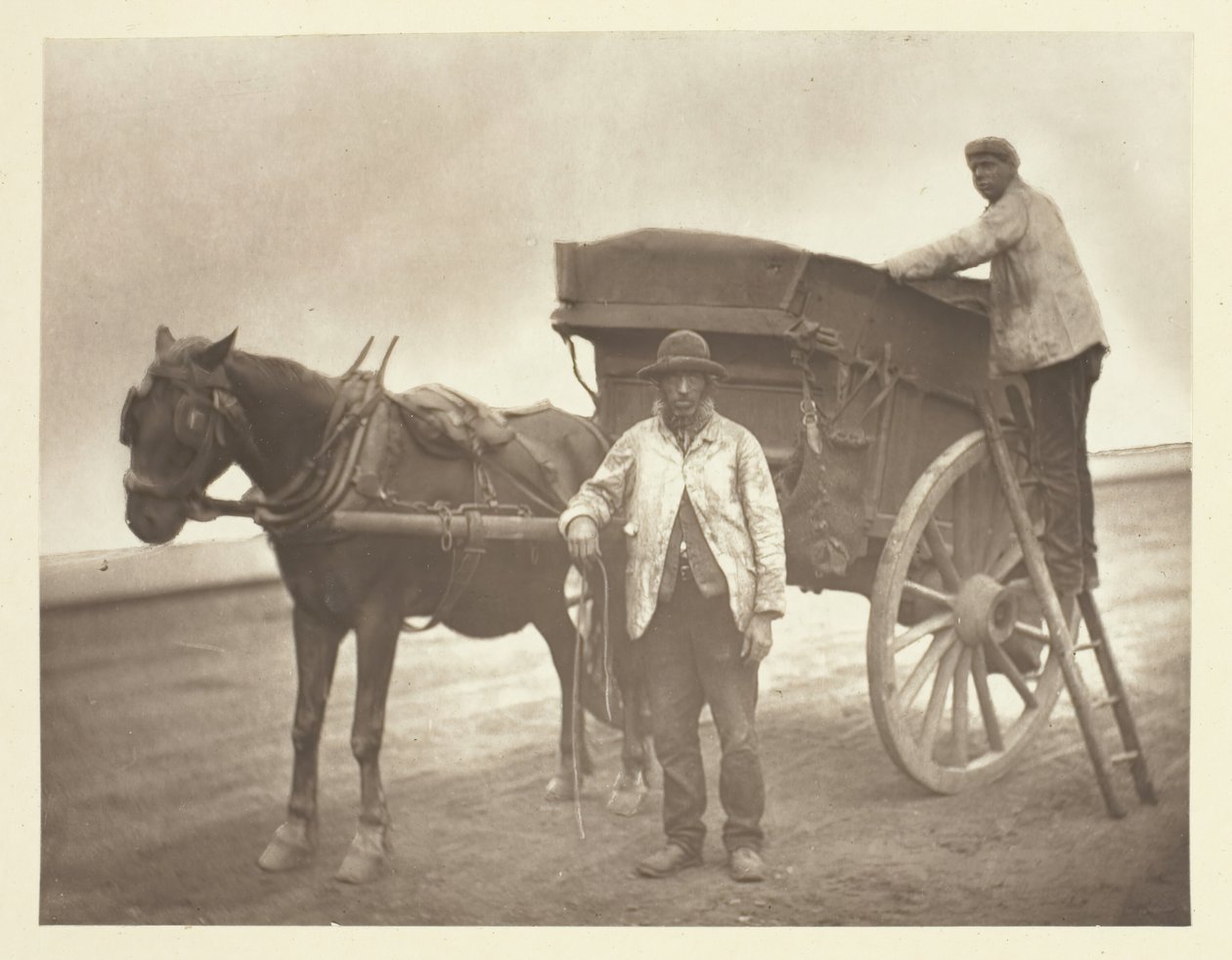 Flyvende støvmænd, 1881. af John Thomson